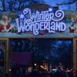 Der Eingang des Winter Wonderlands in London. Bildquelle: Pixabay.