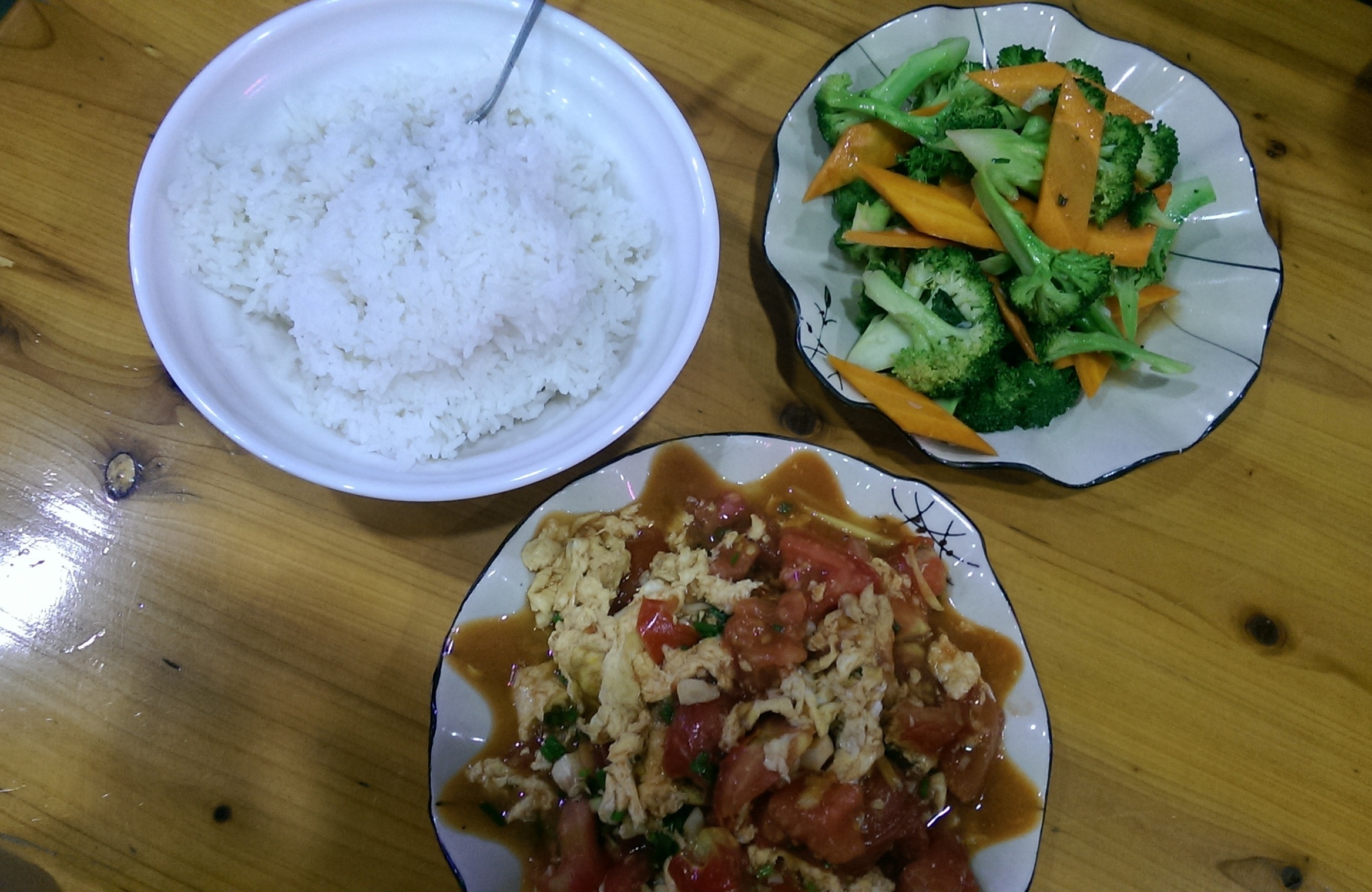 Vegetarisches Abendessen in Yangshuo, China, 2016.